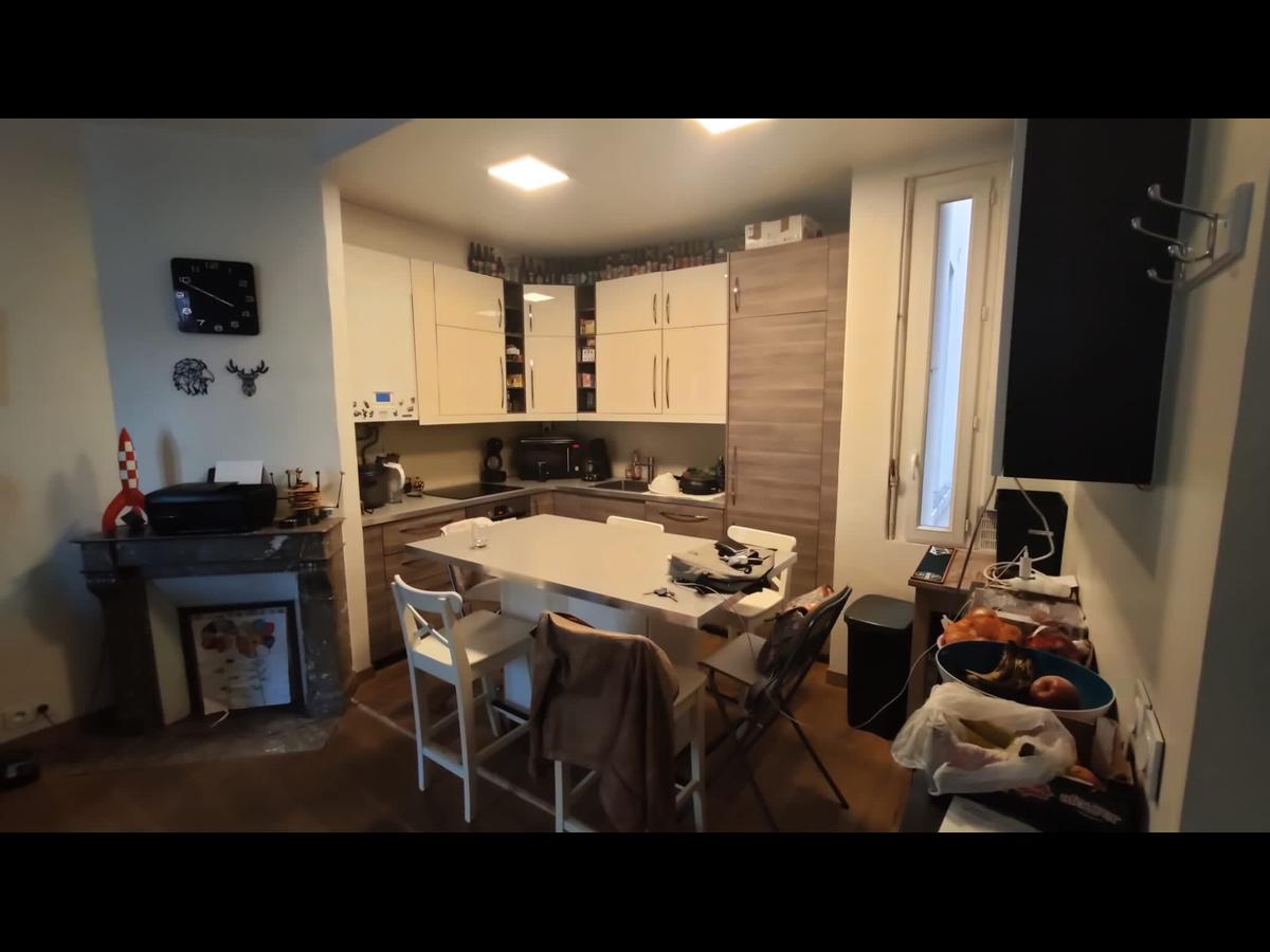 Colocation à Hyères — Dispo octobre · coloc calme · Centre · Hyères Colocation à Hyères — Dispo octobre · coloc calme · Centre · Hyères