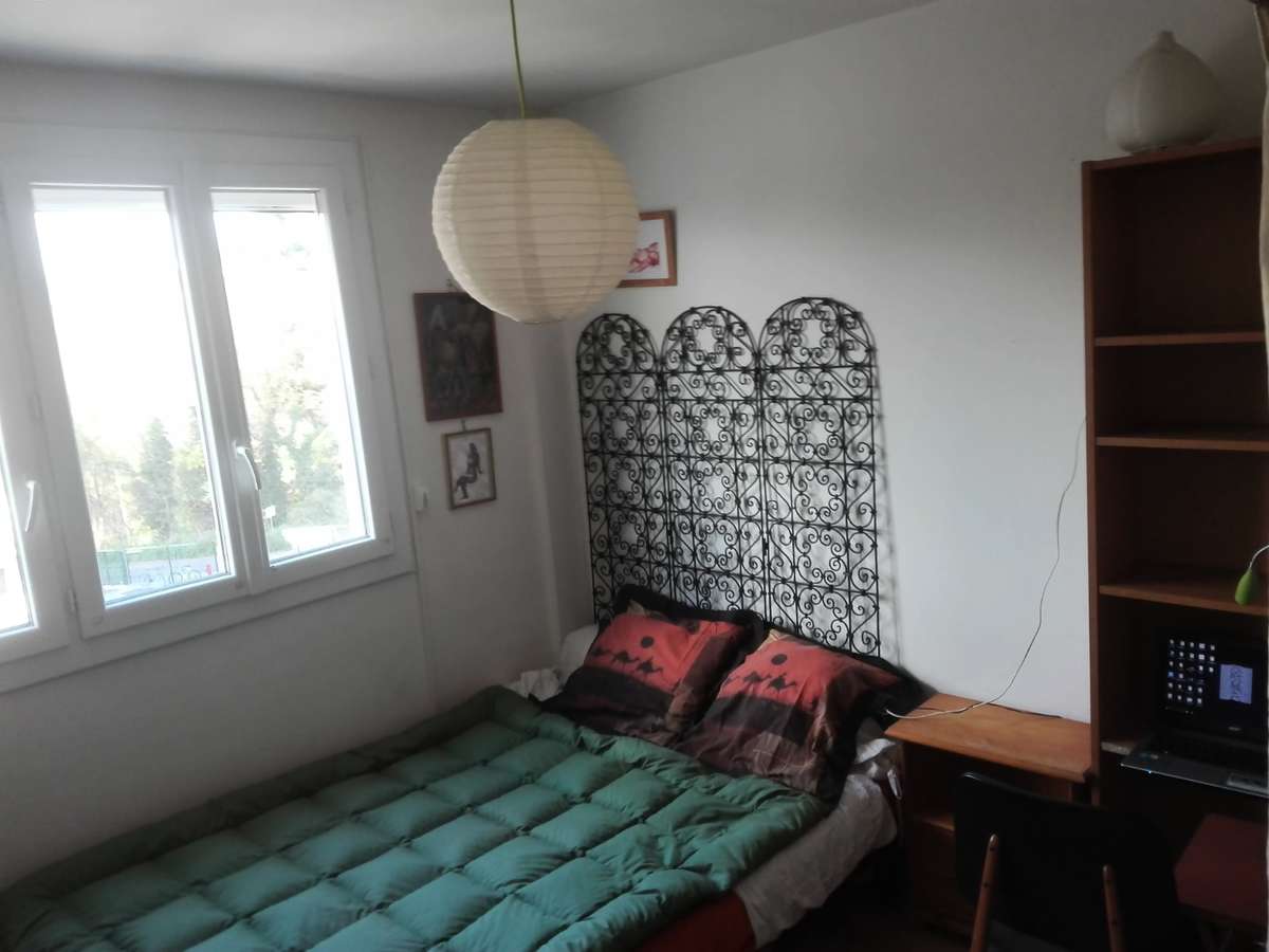 Colocation à Paris : Colocation Paris — chambre meublée · proche centre (photo 2/6)