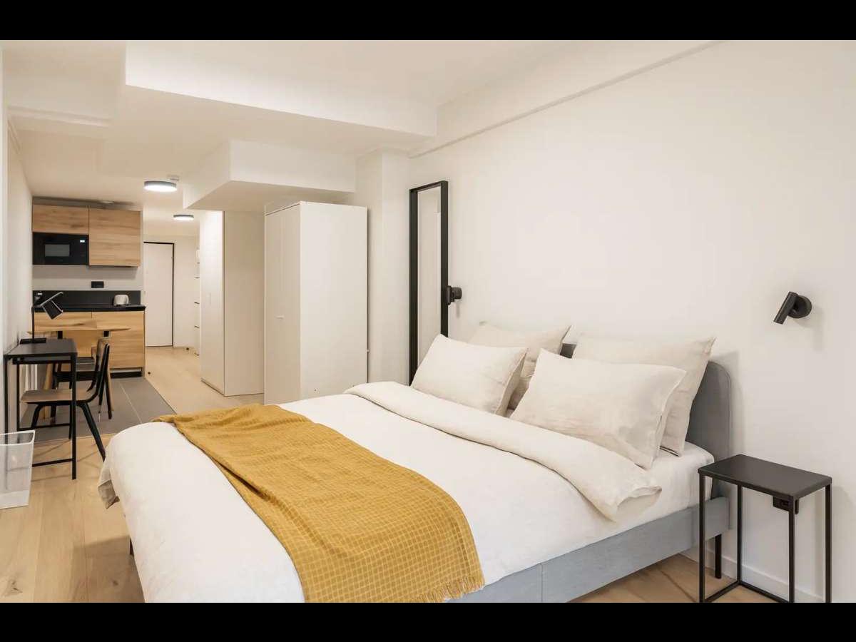 Colocation à Nîmes : Colocation Nîmes — chambre meublée · Feuchères · (photo 3/6)
