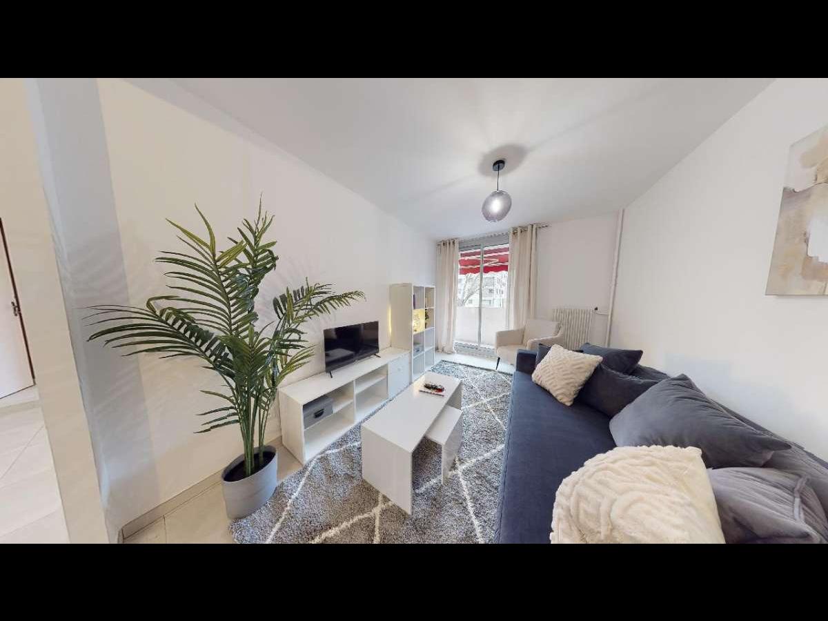 Colocation à Quimper — Dispo mars · coloc calme · Locmaria · Quimper Colocation à Quimper — Dispo mars · coloc calme · Locmaria · Quimper