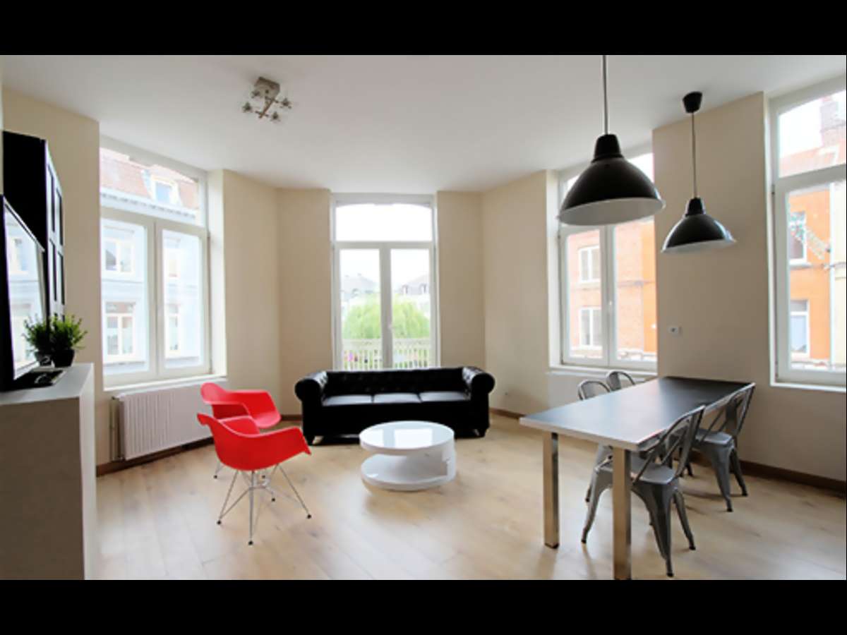 Colocation à Lille : Colocation Lille — chambre meublée · Vieux-Lille · (photo 5/6)