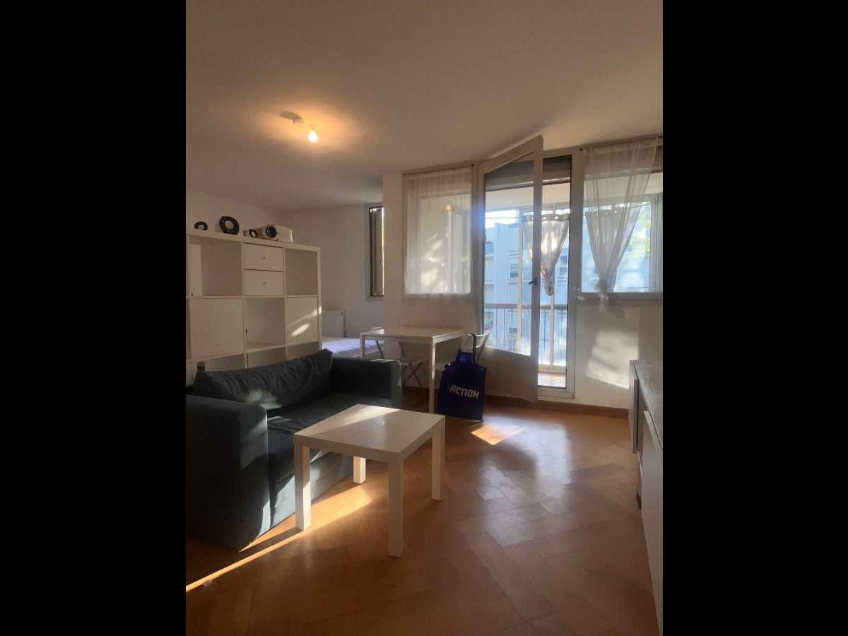 Colocation à Nantes : Dispo septembre · coloc calme · Bouffay · Nantes (photo 3/6)