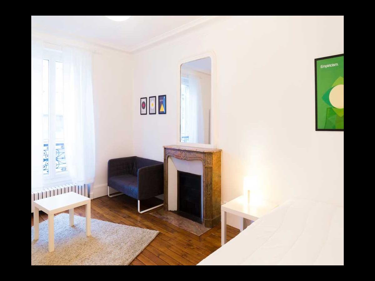 Colocation à Montpellier — Colocation Montpellier — chambre meublée · Écusson ·