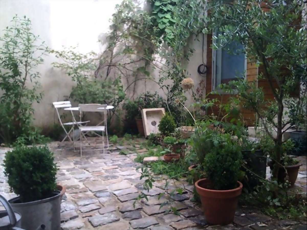 Colocation à Bastia — Dispo septembre · coloc calme · Centre · Bastia Colocation à Bastia — Dispo septembre · coloc calme · Centre · Bastia
