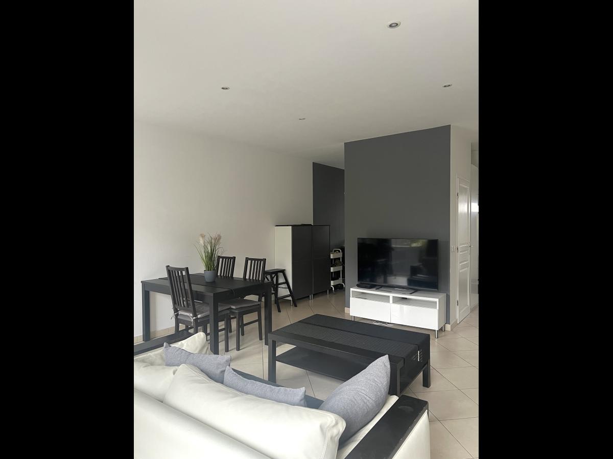 Colocation à Lyon : 8 colocs / chambre dans appart 75 m² · Lyon (photo 5/6)