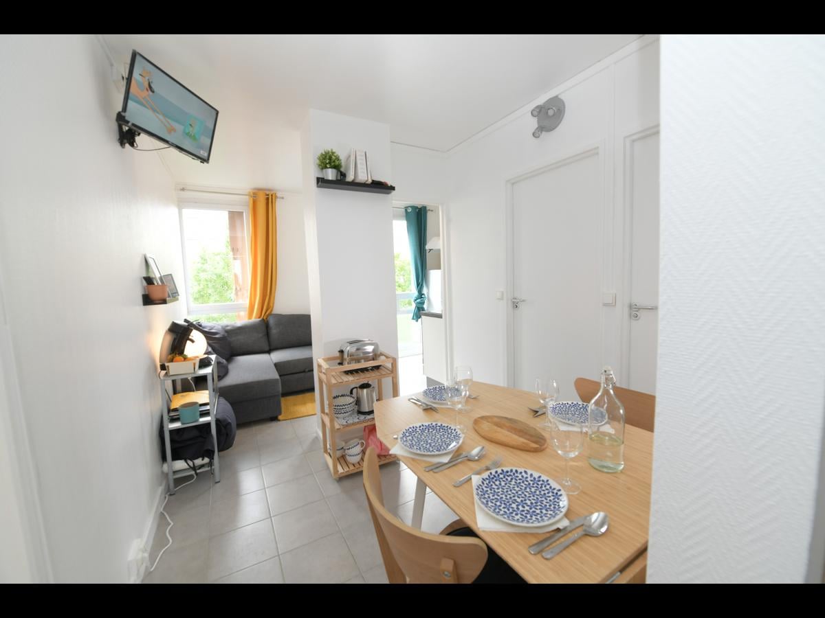 Colocation à Nantes : Chambre lumineuse · Nantes — 5 pièces au total (photo 4/6)