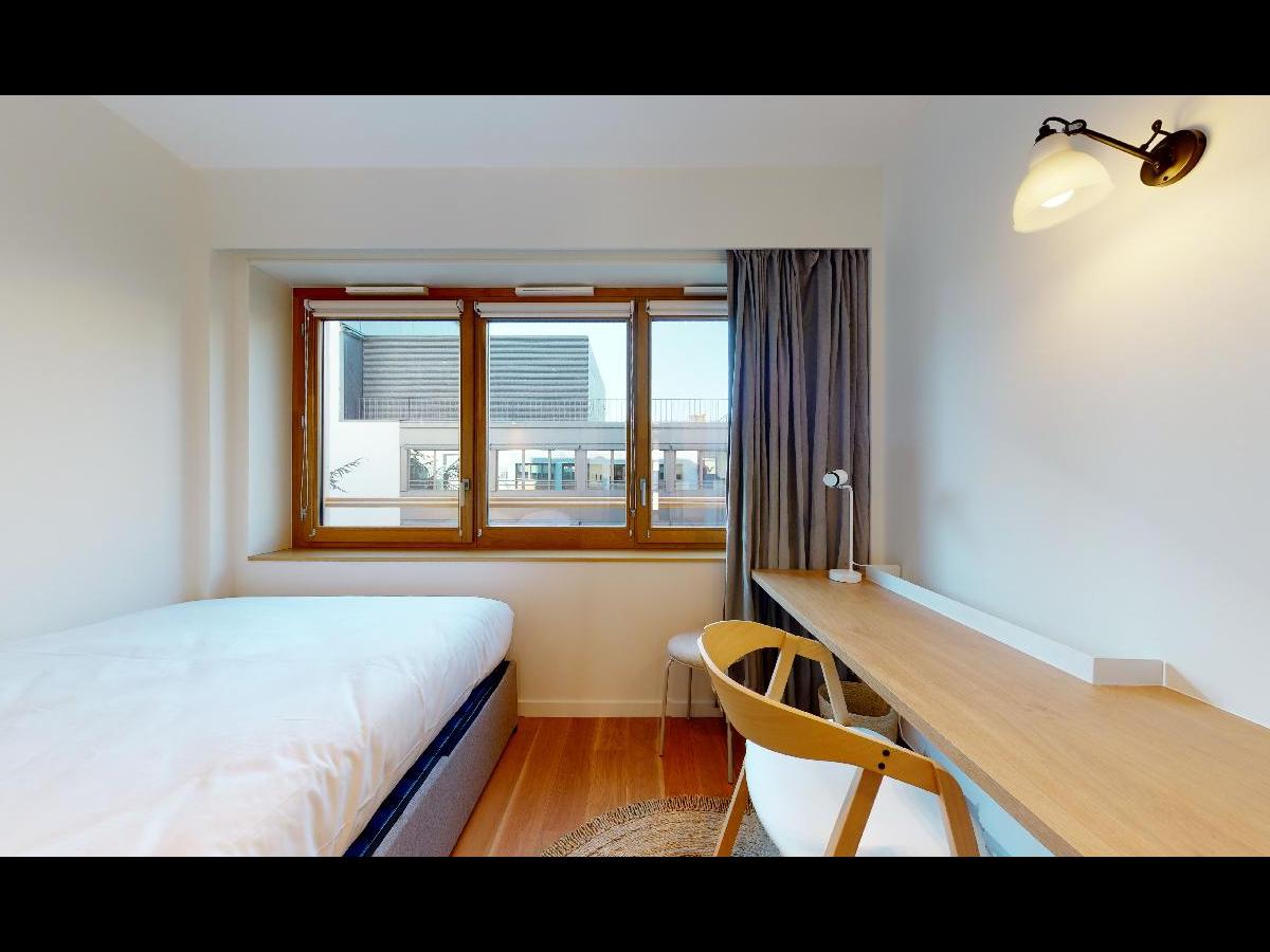 Colocation à Boulogne-Sur-Mer : Chambre lumineuse · Boulogne-sur-Mer — 4 pièces au total (photo 3/6)