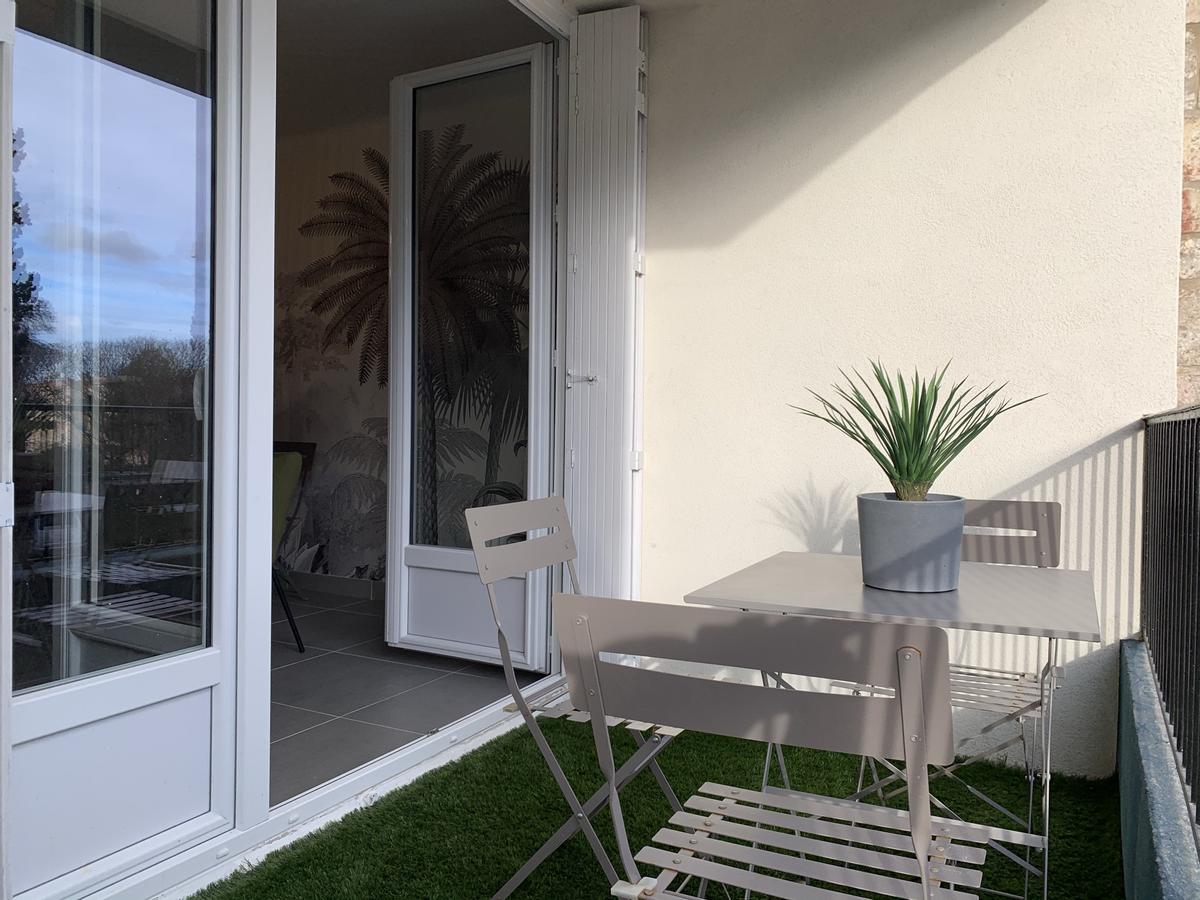 Colocation à Toulon — Chambre lumineuse · Toulon — 2 pièces au total
