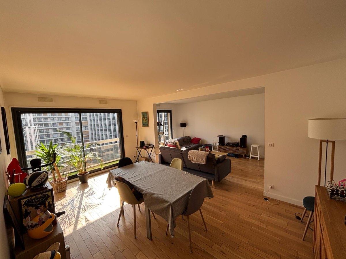 Colocation à Paris : Colocation Paris — chambre meublée · Alésia · (photo 3/6)