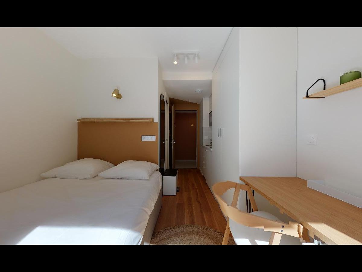 Colocation à Paris : Dispo mai · coloc calme · Batignolles · Paris (photo 4/6)