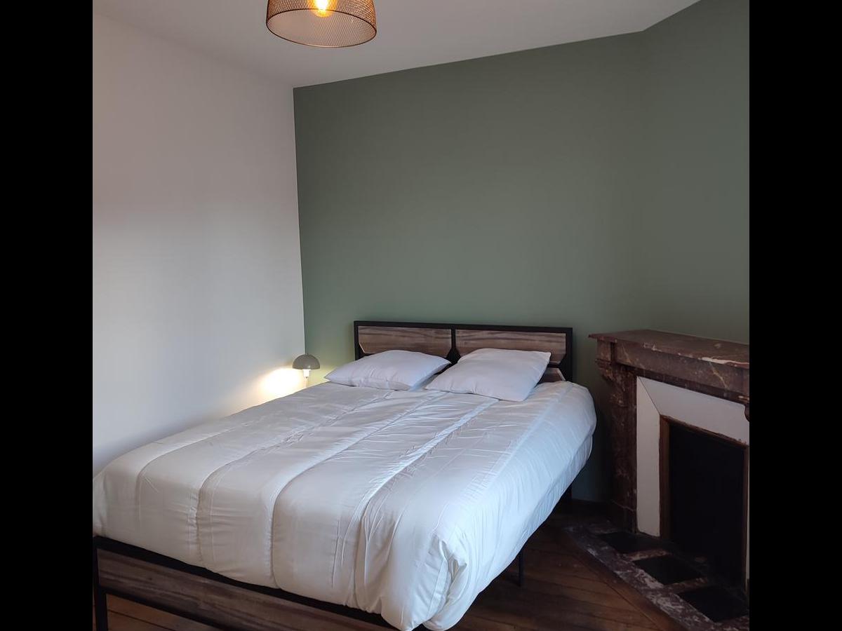 Colocation à Colmar : Chambre lumineuse · Colmar — 3 pièces au total (photo 5/6)