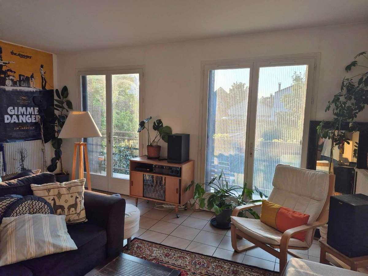Colocation à Paris : 8 colocs / chambre dans appart 71 m² · Paris (photo 5/6)