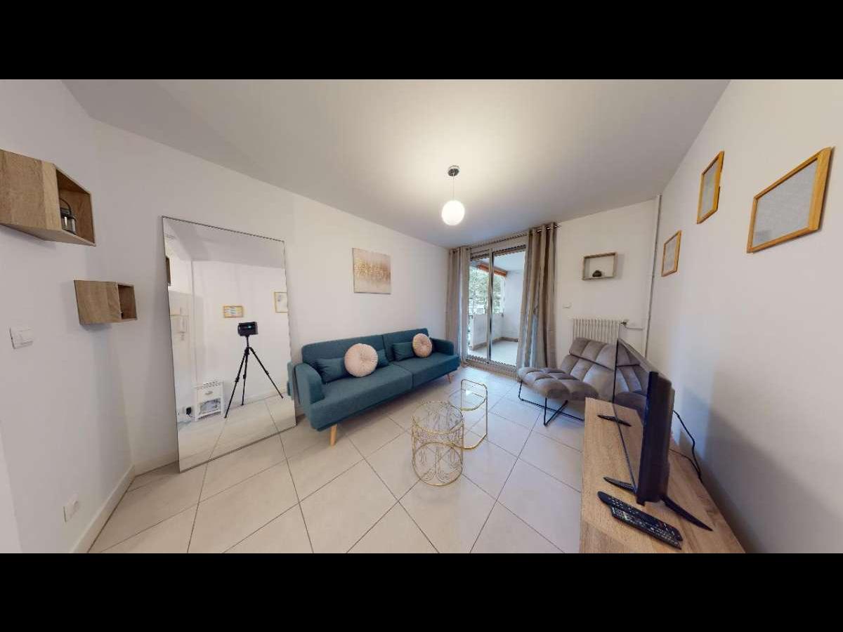 Colocation à La Seyne-Sur-Mer : Colocation La Seyne-sur-Mer — chambre meublée · Centre · (photo 2/6)