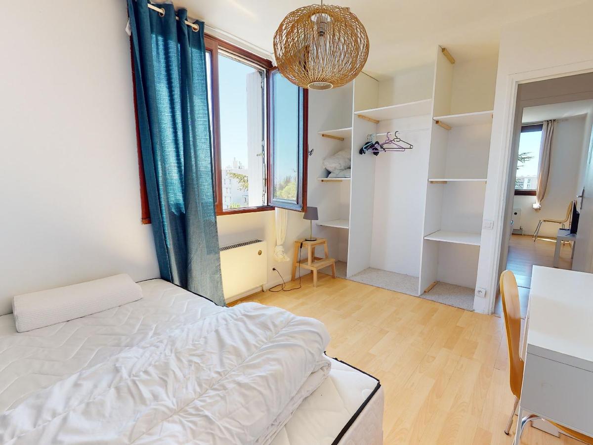 Colocation à Paris : 8 colocs / chambre dans appart 71 m² · Paris (photo 3/6)