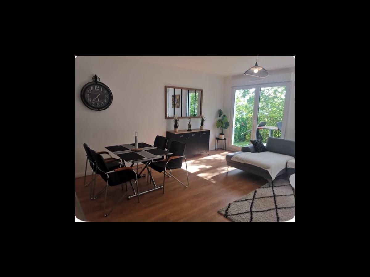 Colocation à Lorient — Dispo mai · coloc calme · Cité de la Voile · Lorient Colocation à Lorient — Dispo mai · coloc calme · Cité de la Voile · Lorient
