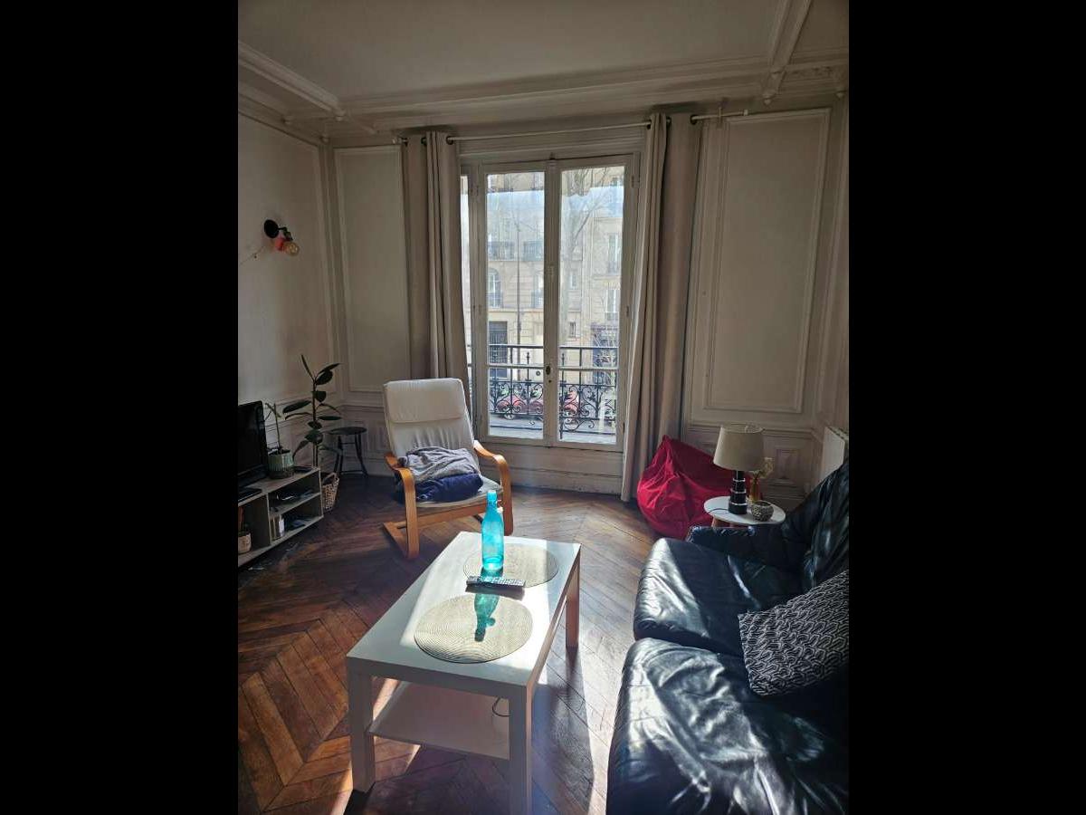 Colocation à Marseille : Dispo novembre · coloc calme · Cours Julien · Marseille (photo 4/6)