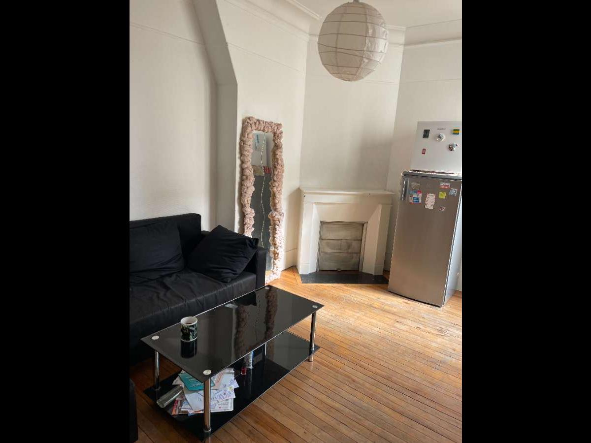 Colocation à Avignon — 7 colocs / chambre dans appart 63 m² · Avignon Colocation à Avignon — 7 colocs / chambre dans appart 63 m² · Avignon