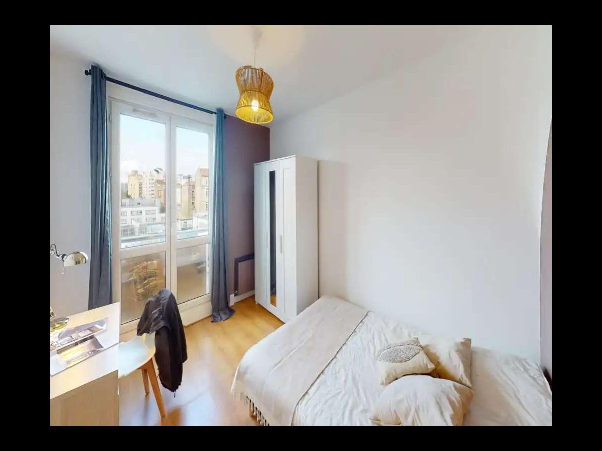 Colocation à Montreuil : Dispo septembre · coloc calme · Centre · Montreuil (photo 4/6)
