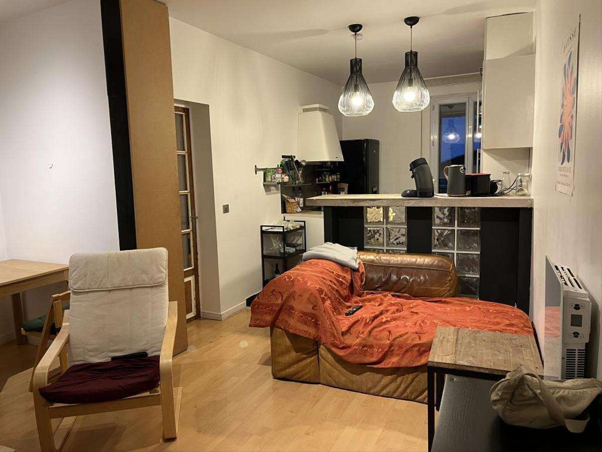 Colocation à Nice : Chambre avec bureau · Nice (55 m² le logement) (photo 5/6)