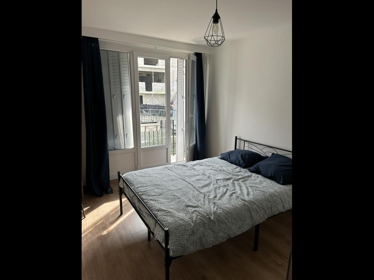 Colocation à Niort : Dispo novembre · coloc calme · Centre · Niort (photo 5/6)