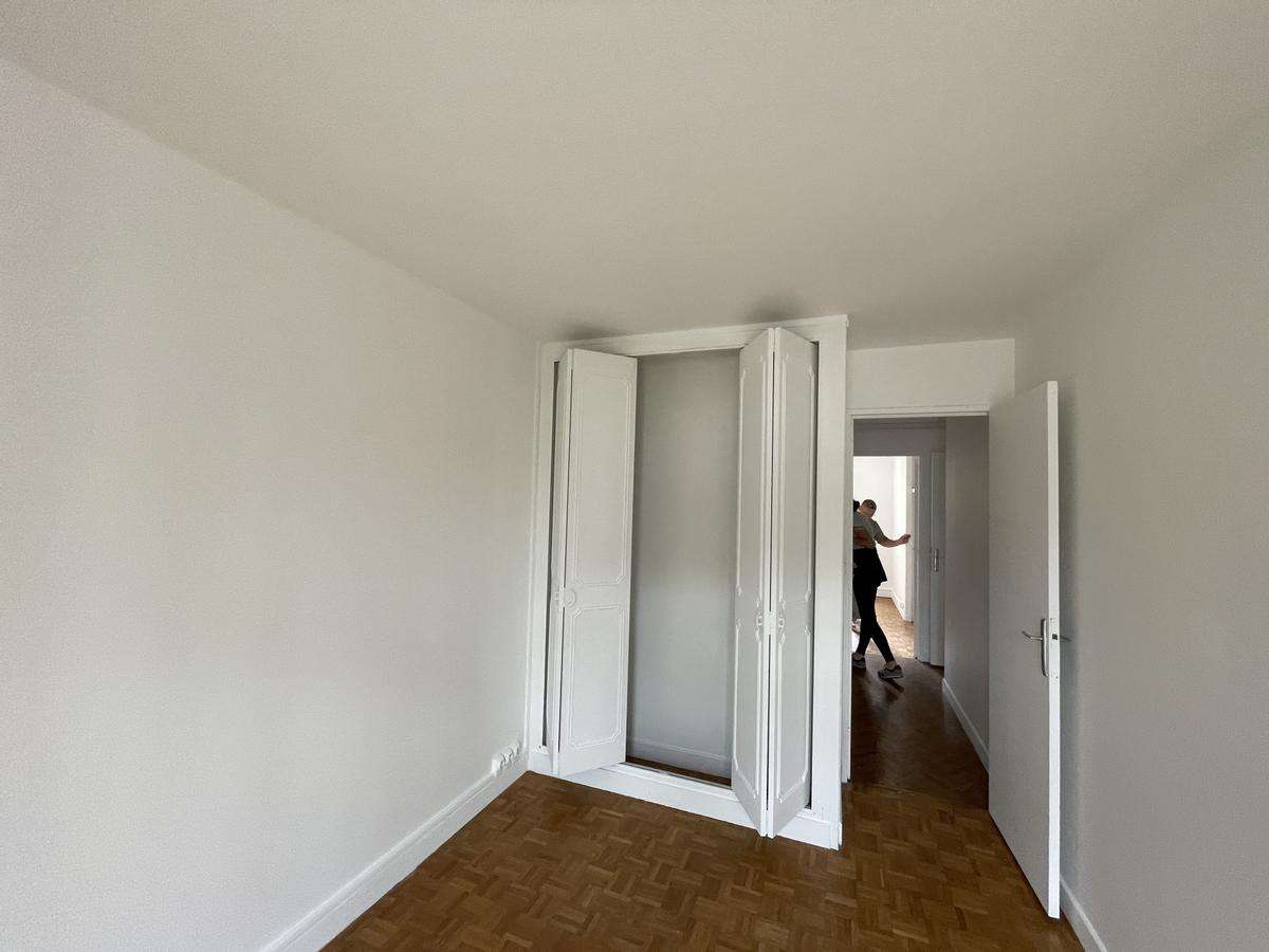 Colocation à Lyon : Chambre avec bureau · Lyon (80 m² le logement) (photo 4/6)