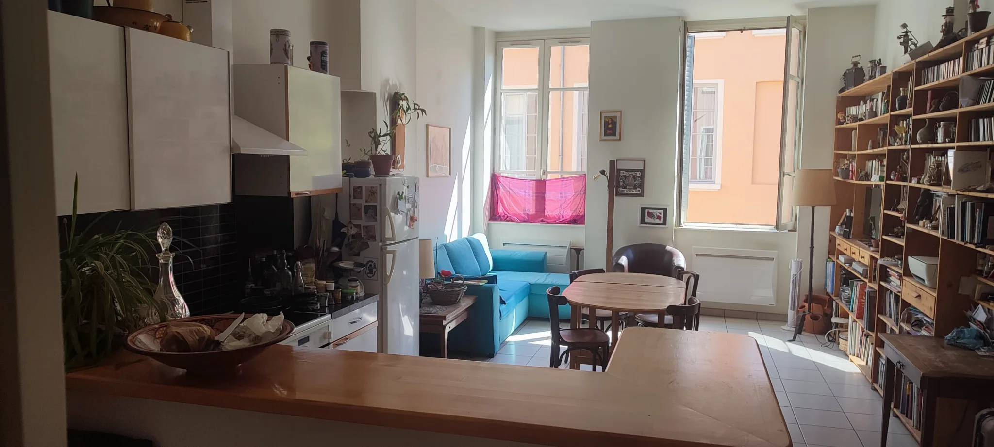 Colocation à Lyon : COLOCATION APPARTEMENT AVEC GRANDE CHAMBRE ( non meublée ) CROIX-ROUSSE (photo 4/6)