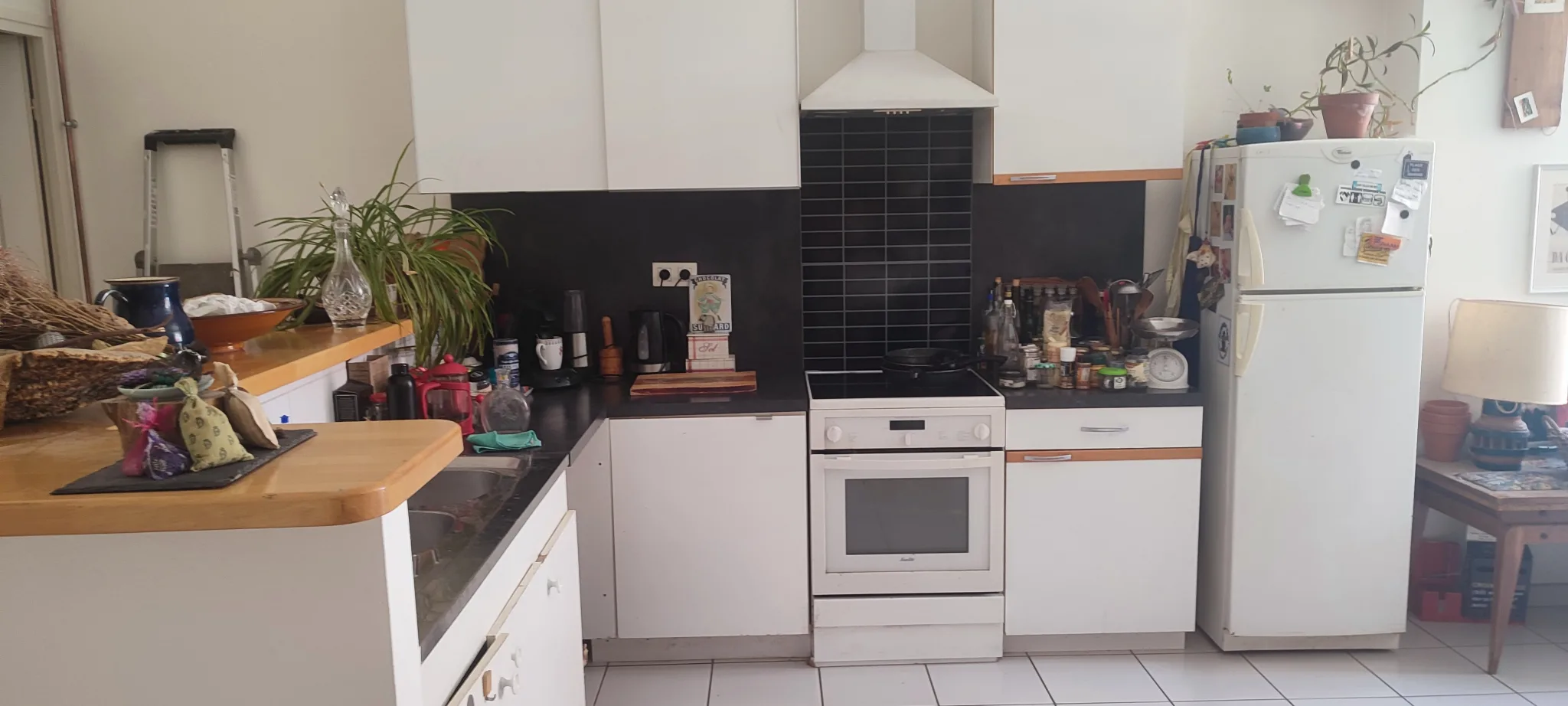Colocation à Lyon : COLOCATION APPARTEMENT AVEC GRANDE CHAMBRE ( non meublée ) CROIX-ROUSSE (photo 5/6)