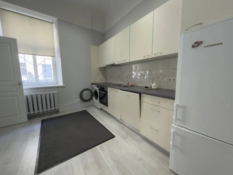 Colocation à Strasbourg : Spacieux appartement de 2 pièces en plein centre de STRASBOURG (photo 3/3)