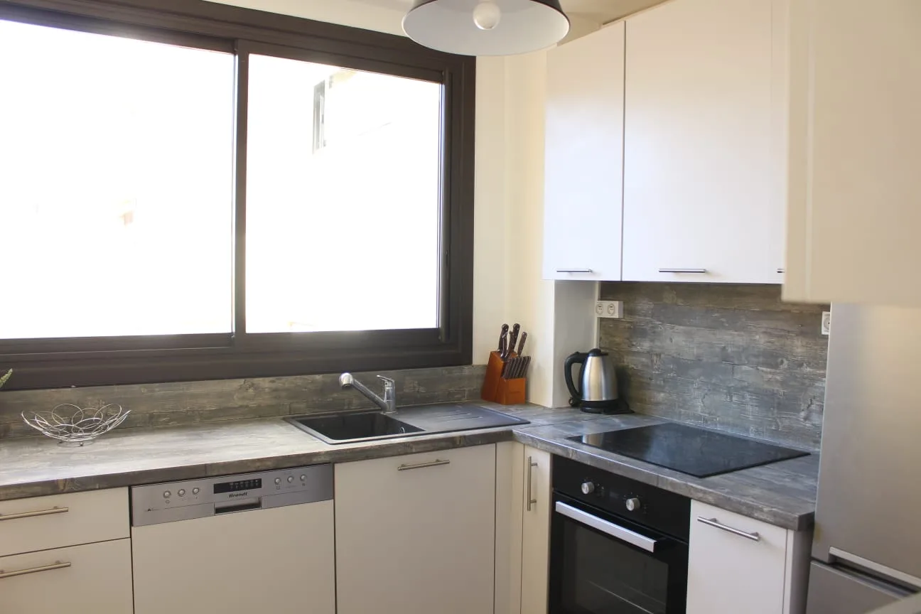 Colocation à Toulouse : Chambre dans colocation meublée (photo 4/7)